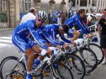 Echauffement sur home-tra�ner avant prologue Luxembourg
